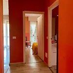 The Orange Housing In Apartment *